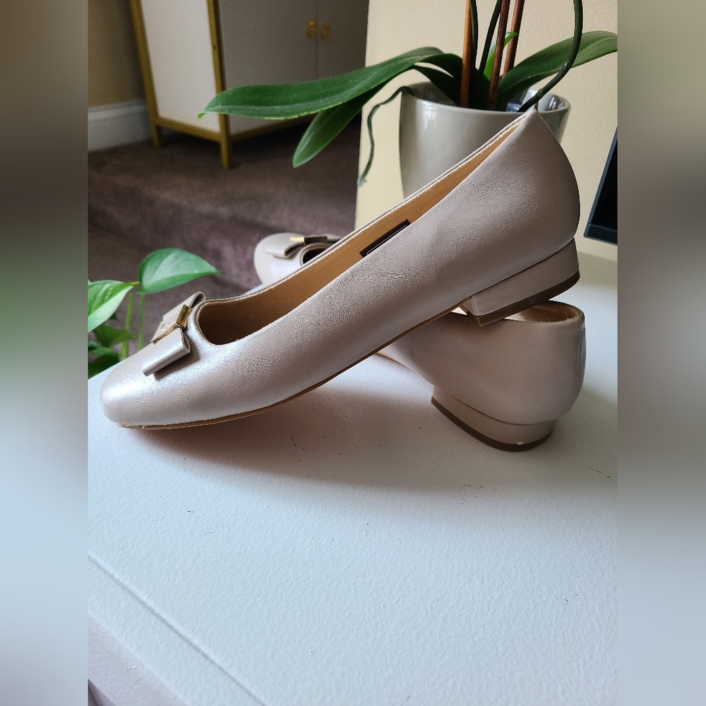 Nautica "Cliona" womens bow flats